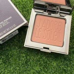 🆕 Laura Mercier Soleil Matte Veil Powder bronzer